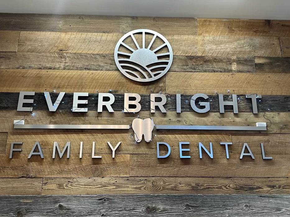 Cover Image of Everbright Dental