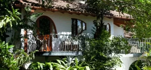Cover Image of Finca Rosa Blanca