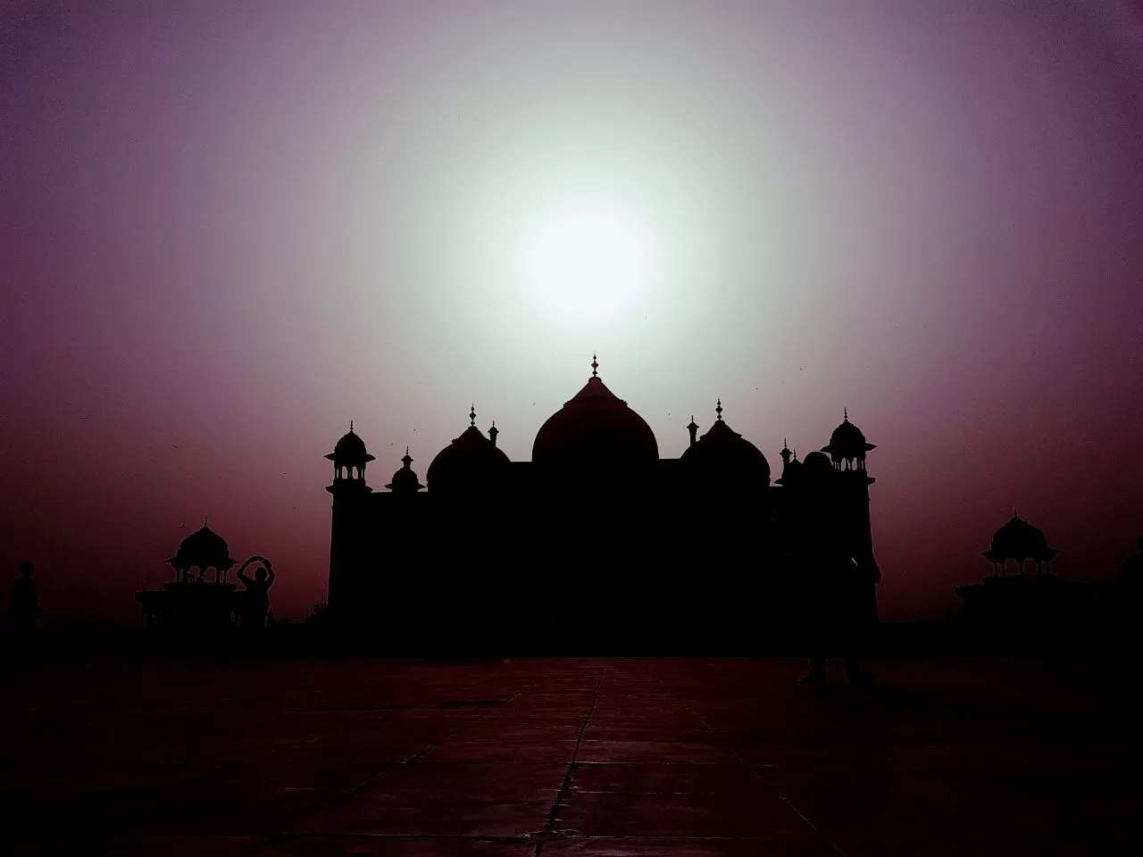Cover Image of Nisha Apoorv Gaur