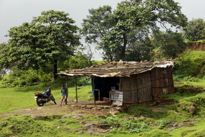 Trek to Lohagad (and Bhaja caves on the way)