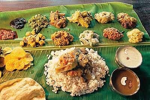 Tasting 8 delicacies in Kerala