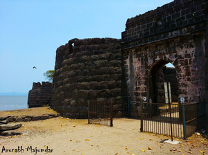 The Khokari Tombs– “Scooter–ing” along the Konkan