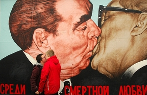 Berlin : Forget about your notion of germany before reading