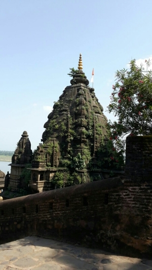 Maheshwar: the Banaras of M.P. and much more