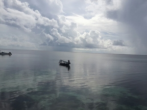 Maldives: White Sands, Beaches and Best Friends