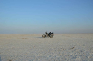 Rann of kutch: A solo ride with my love my Thunderbird