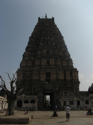 Amidst stones and sculptures at Hampi