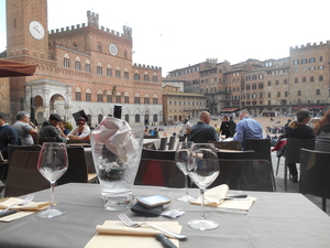 Stumbling along in Siena
