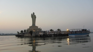 Hyderabad:A Tale of 3 Forts,3 Museums,3 National Parks and 3 Lakes