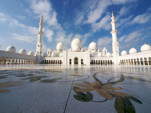Abu Dhabi (03 Nights / 04 Days)
