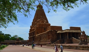 Trichy, Tanjavur, Pondicherry, Mahabalipuram and Chennai- SOLO