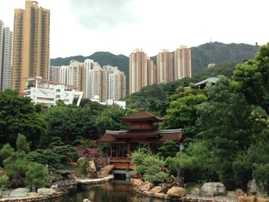 Hong Kong: Single in the city