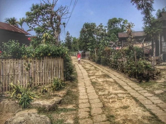 Photo of Mawlynnong, The clea