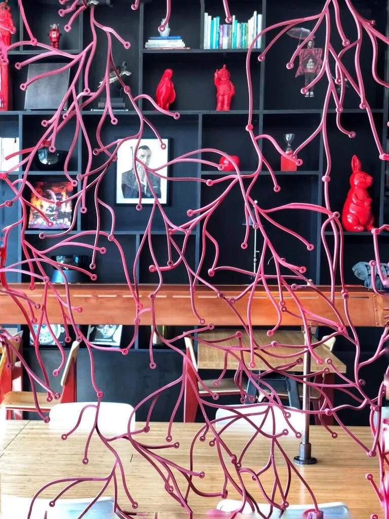 Photo of This Slick and Artsy