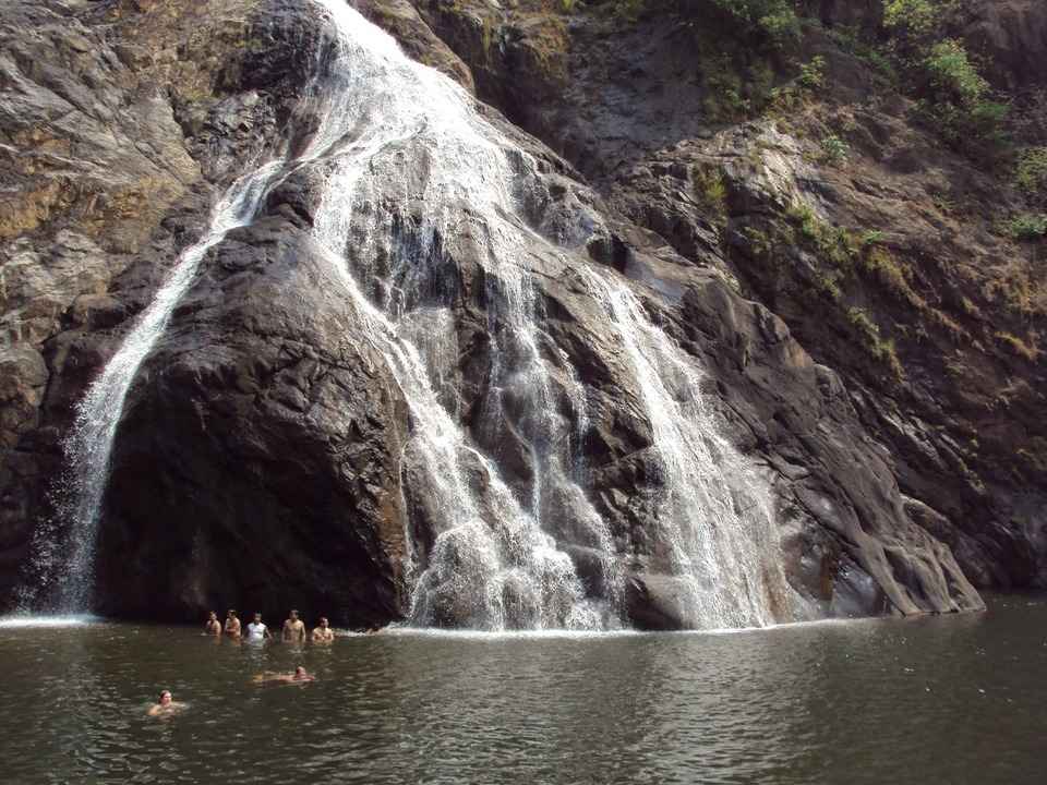 Dudh Sagar Chennai Express Waterfall Tripoto Dudhsagar falls is one of the highest waterfall in india. dudh sagar chennai express waterfall