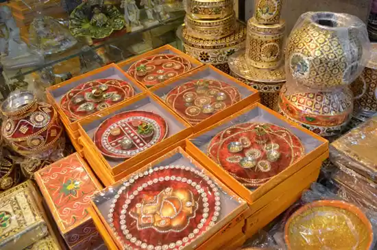 Gift shop gutted at Begum Bazaar