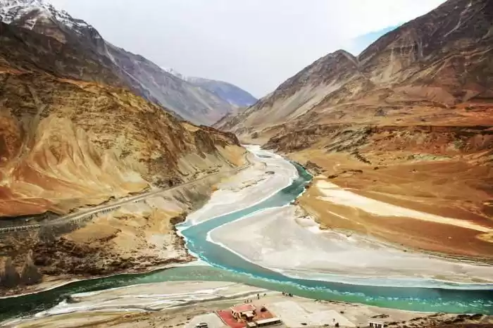 Photo of Travelling, Explorin