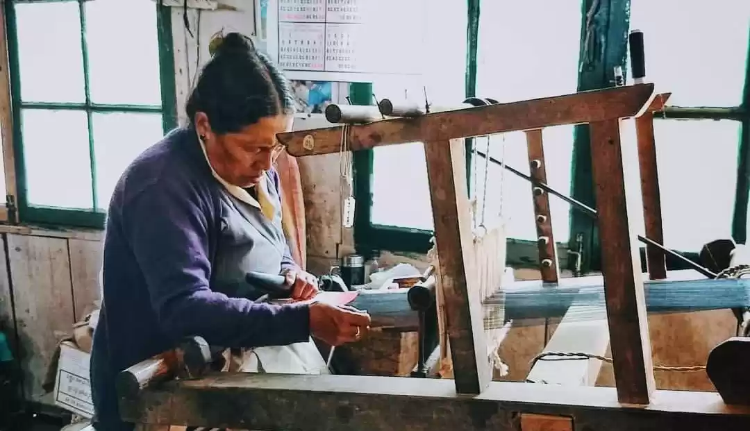 Photo of Tibetan Refugees Sel