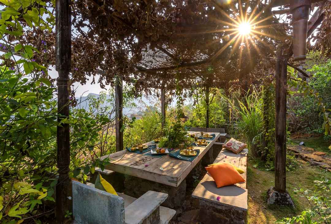 This Lakeside Airbnb Near Mumbai Is The Answer To All Your Weekend Plans Tripoto These weekend getaways near mumbai are less than 3 hours away from mumbai. this lakeside airbnb near mumbai is the