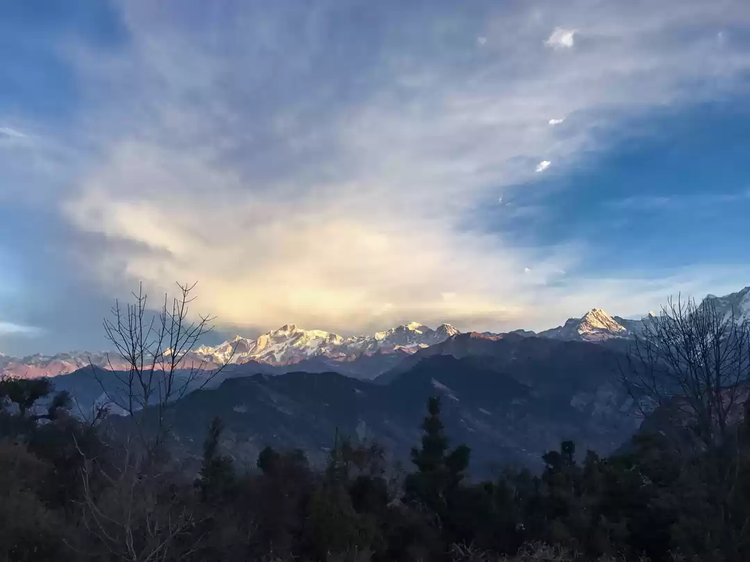 Photo of Despite A Knee And R