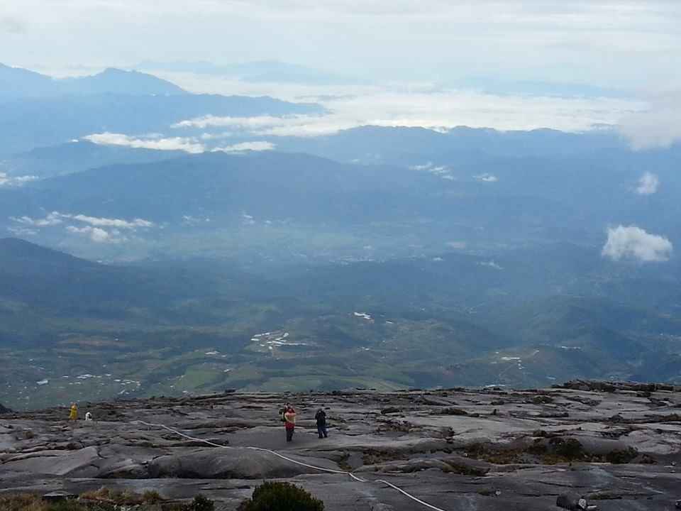 Gunung raya ranau