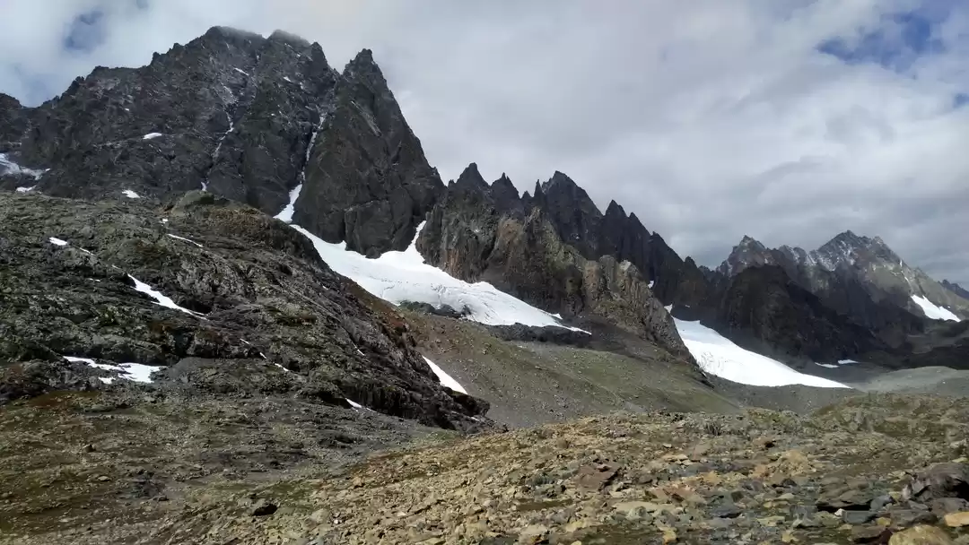 Photo of 6 Days and 6 Nights 