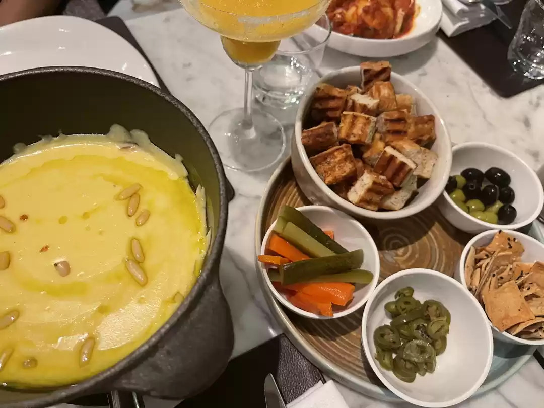 Photo of An immersive dining 