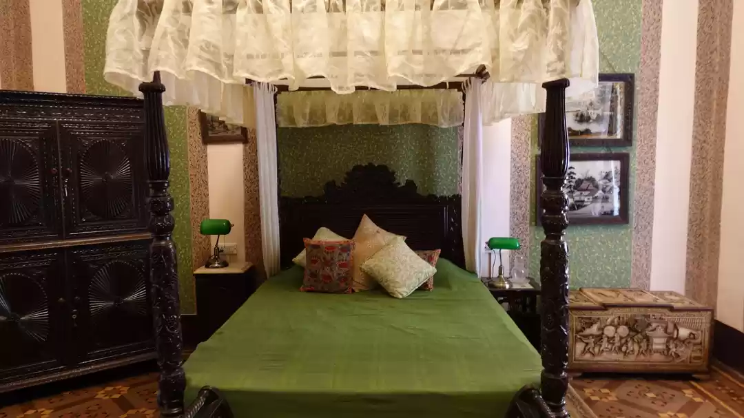 Photo of Sleeping like a Roya