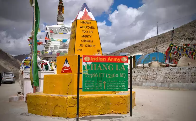 Photo of CHANG LA PASS | Gate