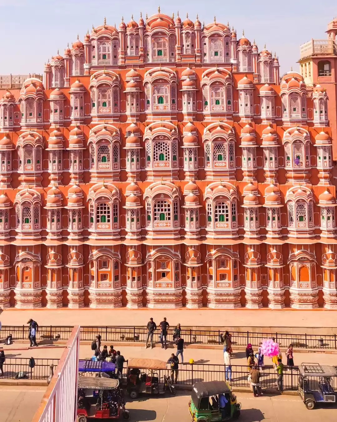 Photo of Hawa Mahal through m