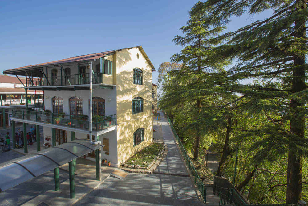 14 Interesting Facts About Mussoorie That Will Surprise You Tripoto Some of the world renowned cricketers who are held in great respect the cricketing world are sachin tendulkar from india who holds the cricket records for the maximum centuries scored in. 14 interesting facts about mussoorie