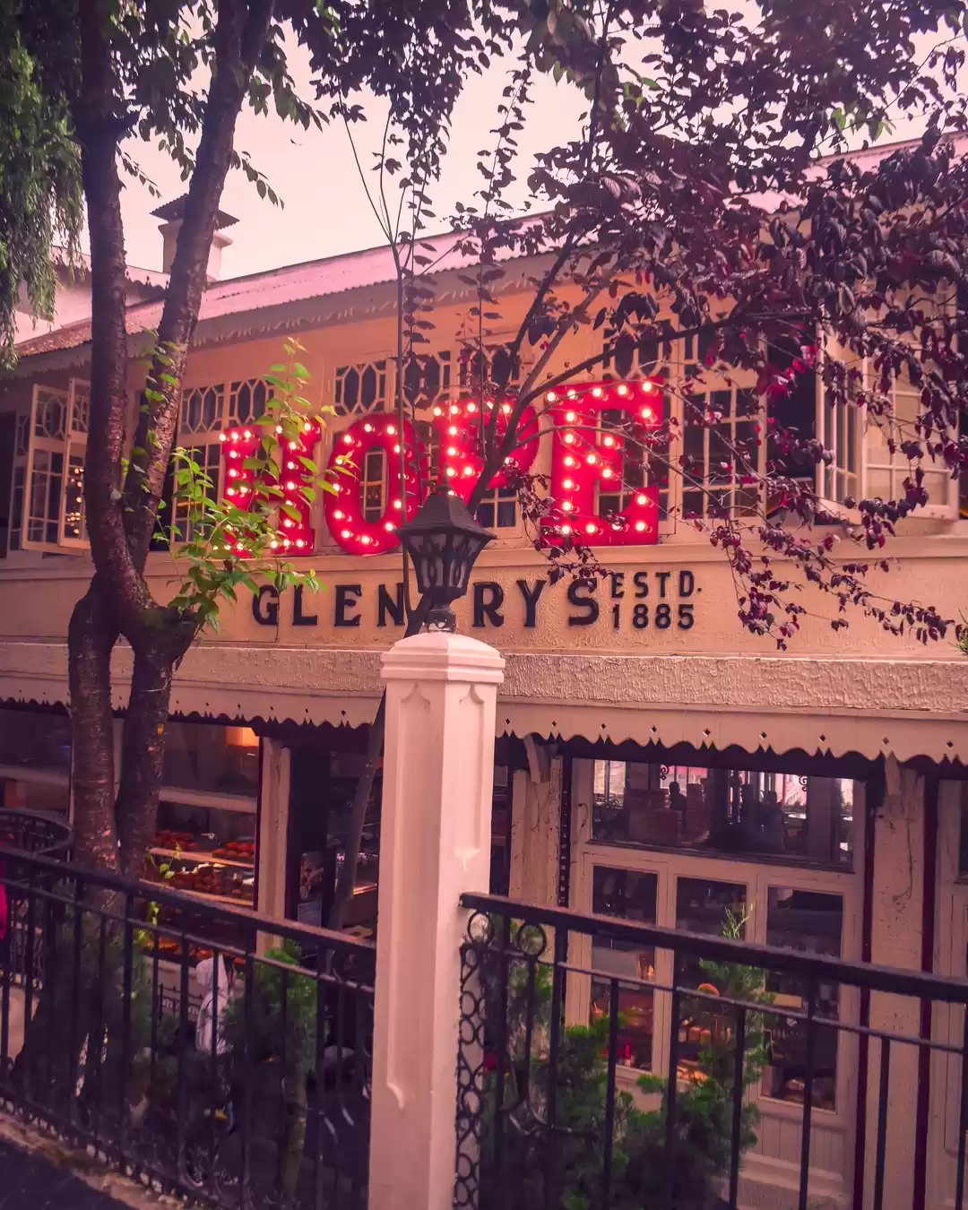 Photo of "Glenary’s": Darjeel