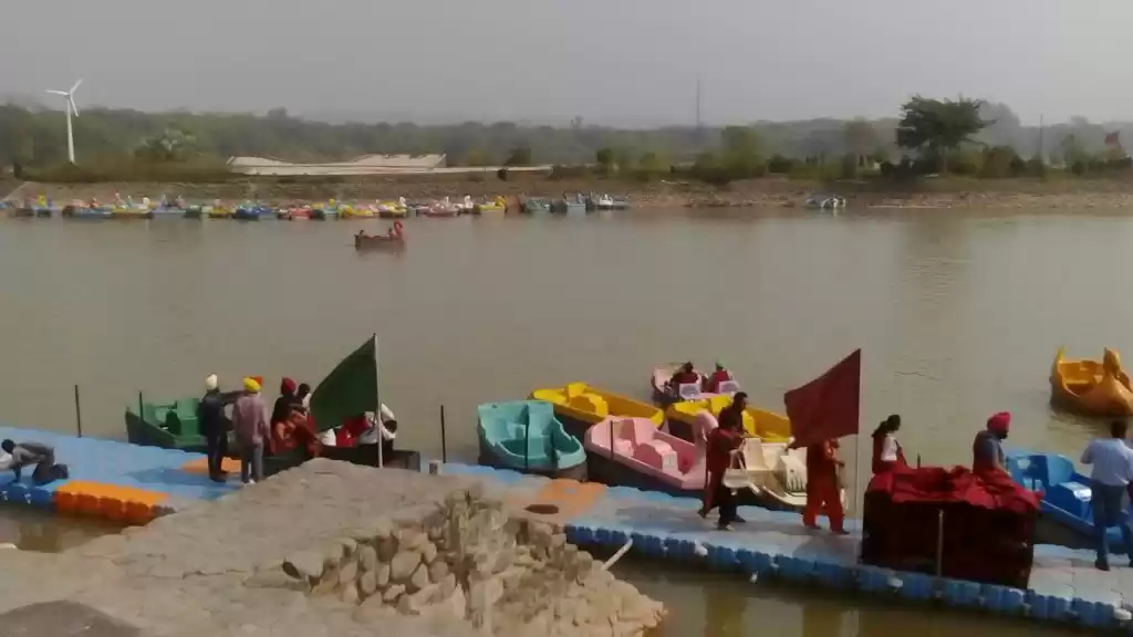 Photo of 12 Best Places to Vi