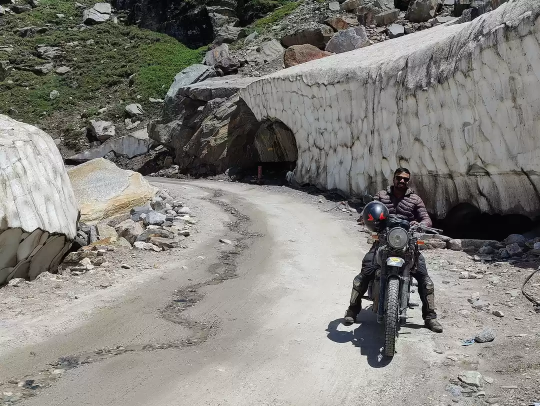 Photo of मनाली के पास बाइक से