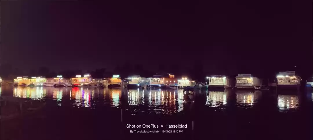 Photo of Houseboats @dal-lake