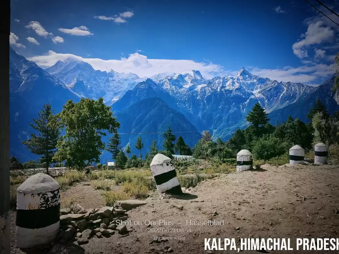 Photo of Mountains view from 