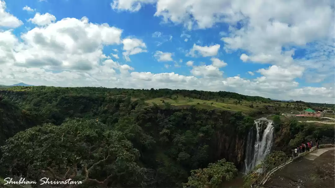 Photo of Patalpani Waterfall