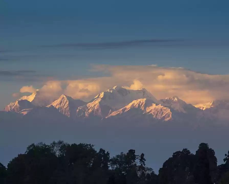 Photo of Darjeeling - The que
