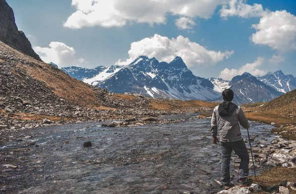 Photo of घर वालों से झूठ बोलक