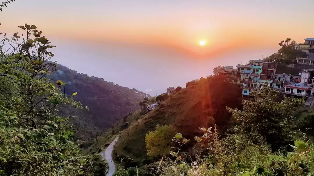 Photo of पहाड़ों में भीड़ और शो