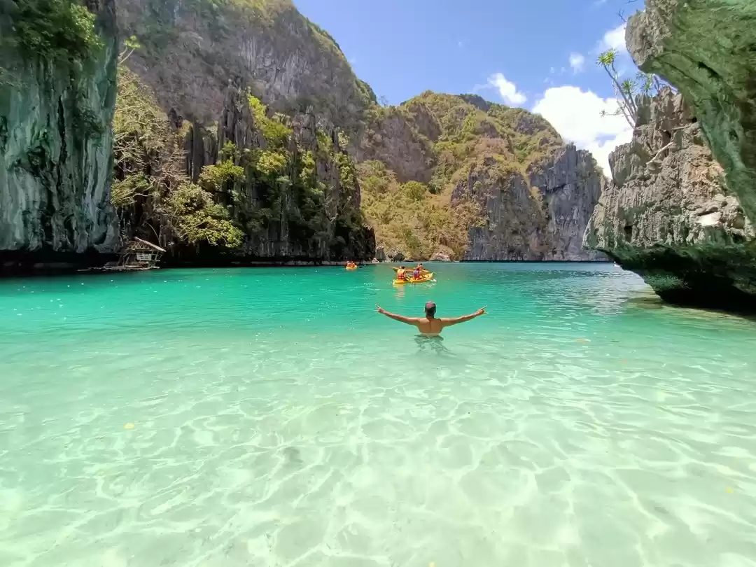 Photo of थाइलैंड की भीड़ को छो