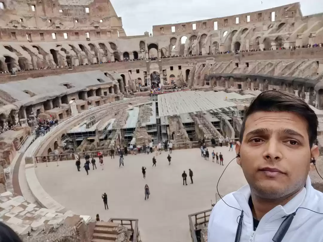 Photo of Selfie inside Coloss