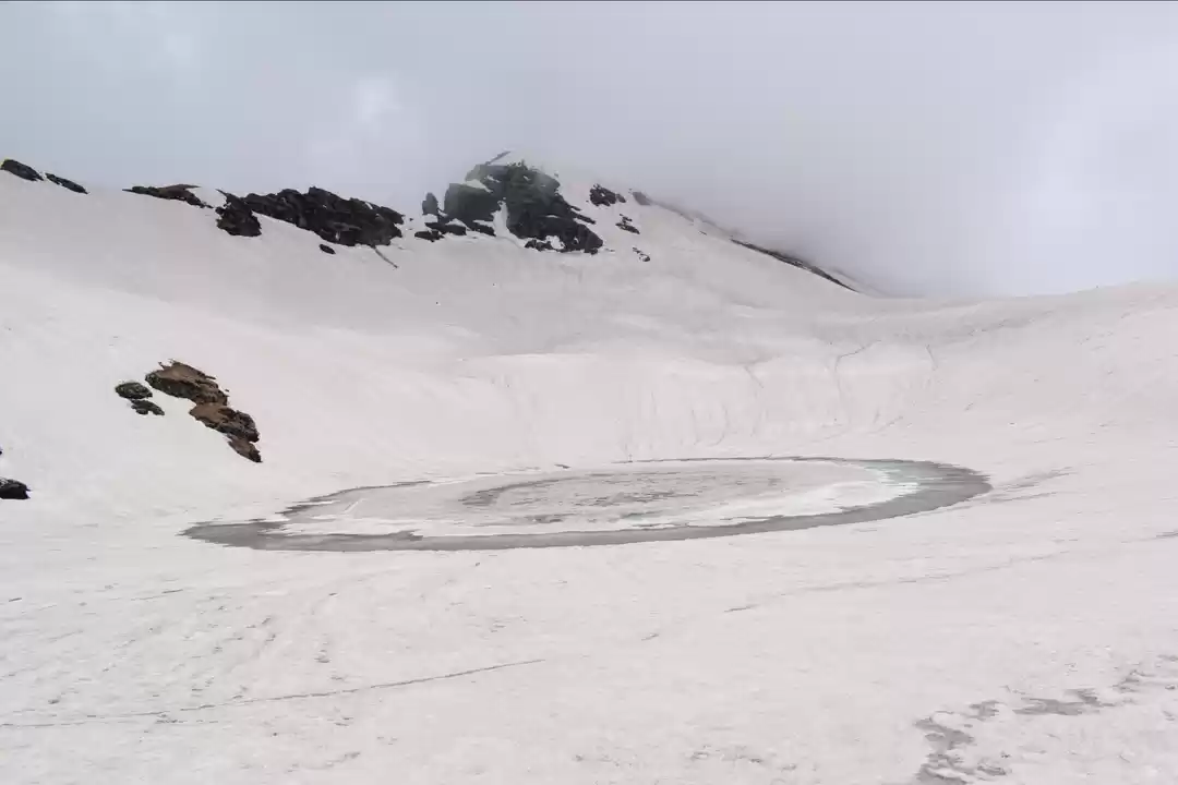 Photo of Bhrigu lake track