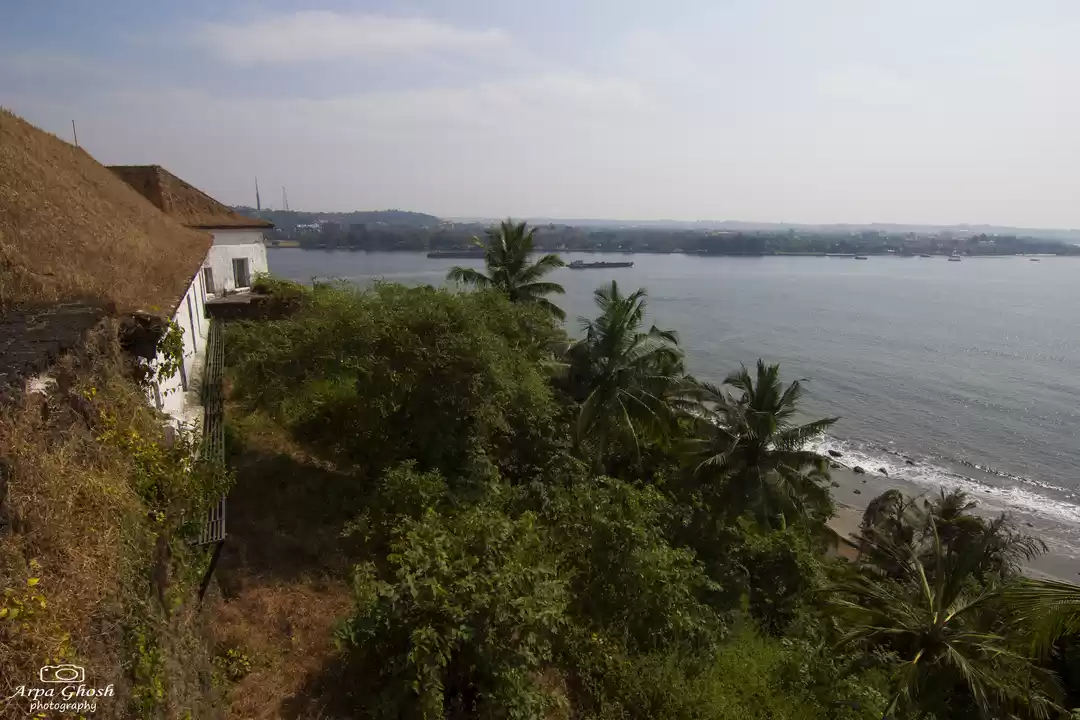 Photo of Reis Magos Fort ~ th