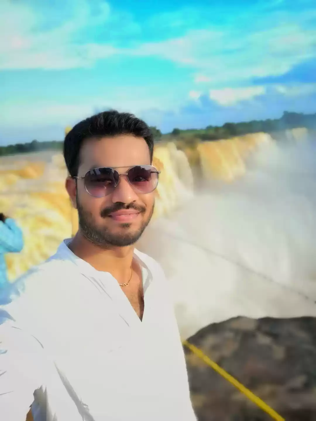 Photo of Niagra waterfall in 