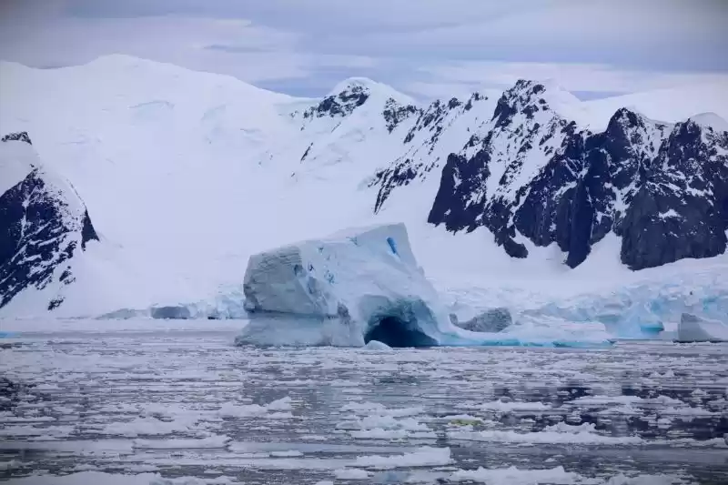 Photo of Neko Bay and Paradis