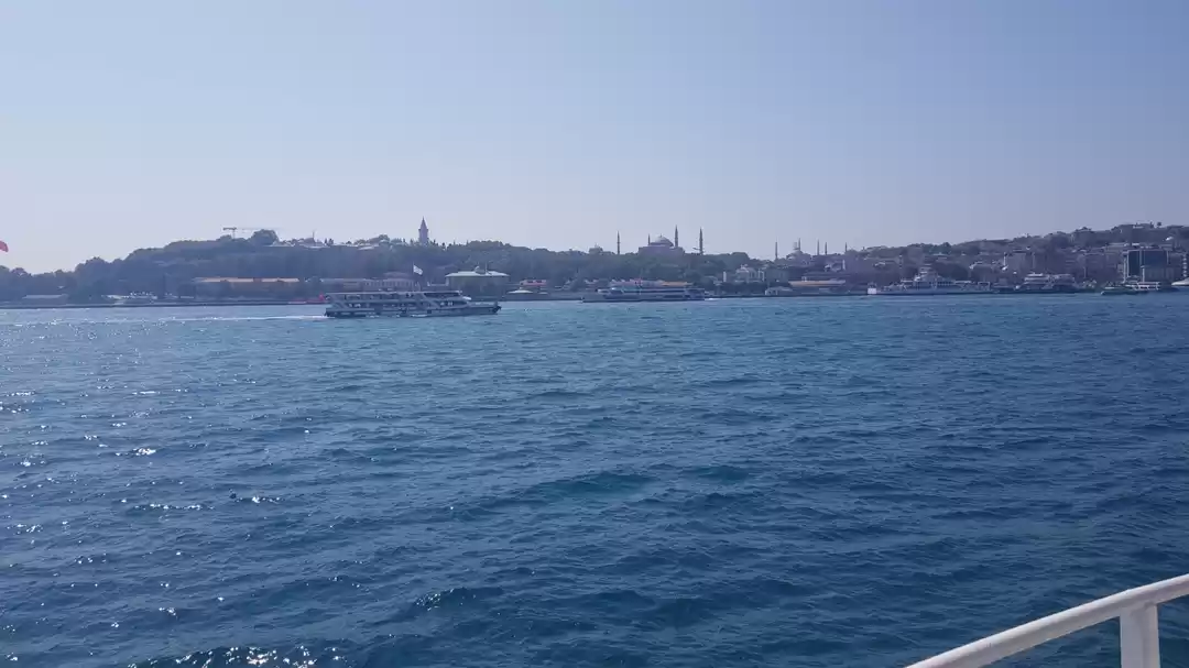 Photo of Cruizing The Bosphor