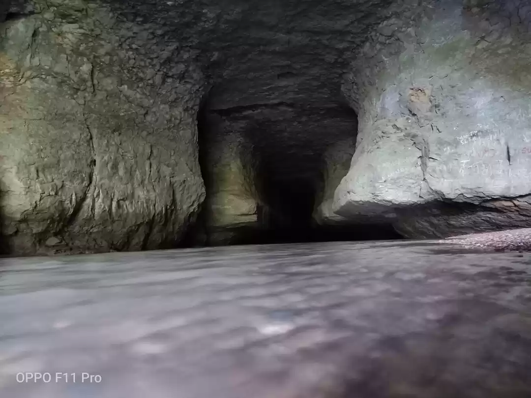 Photo of Entering Siju Cave(H