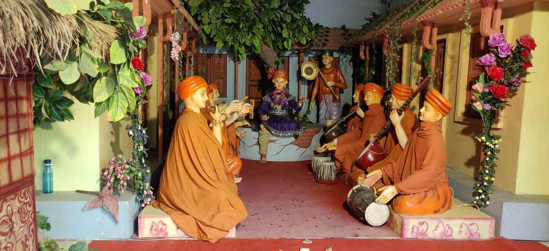 Short Getaway To Swaminarayan Temple At Poicha Tripoto