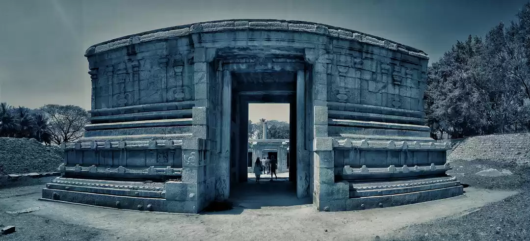 Photo of Lord Shiva, undergro